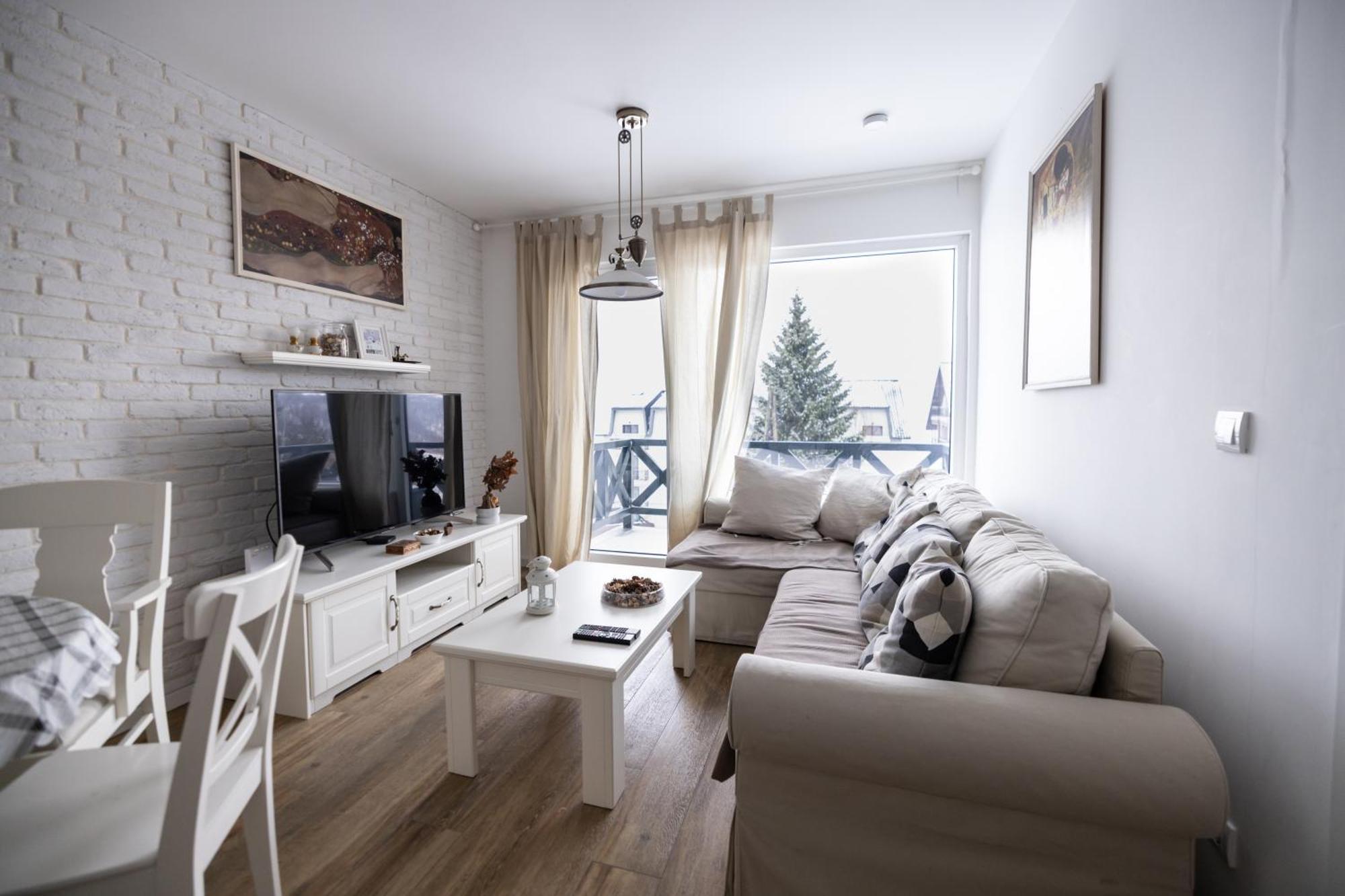Promo Evergreen Apartment